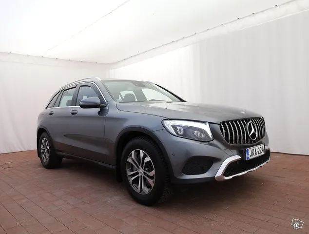 Mercedes-Benz GLC 250 250 d 4Matic A Premium Business - Suomi-auto, Neliveto, Moottorinlämmitin, ILS-ledit, Koukku, Sportpenkit - J. autoturva - Ilmainen kotiintoimitus Image 1