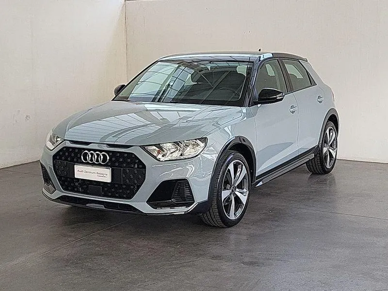 AUDI A1 citycarver 30 TFSI S tr. Id. Contrast Image 1